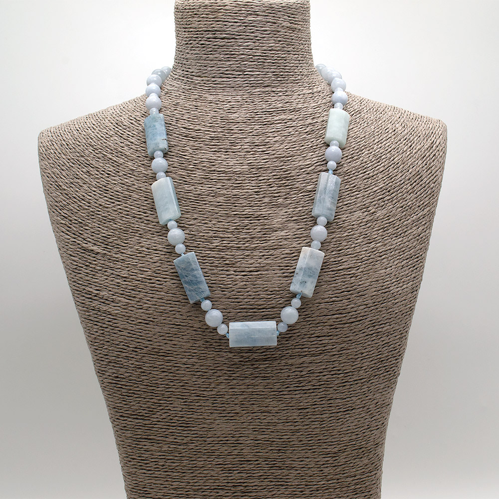 Фото товара бусы из аквамарина прямоугольник грань