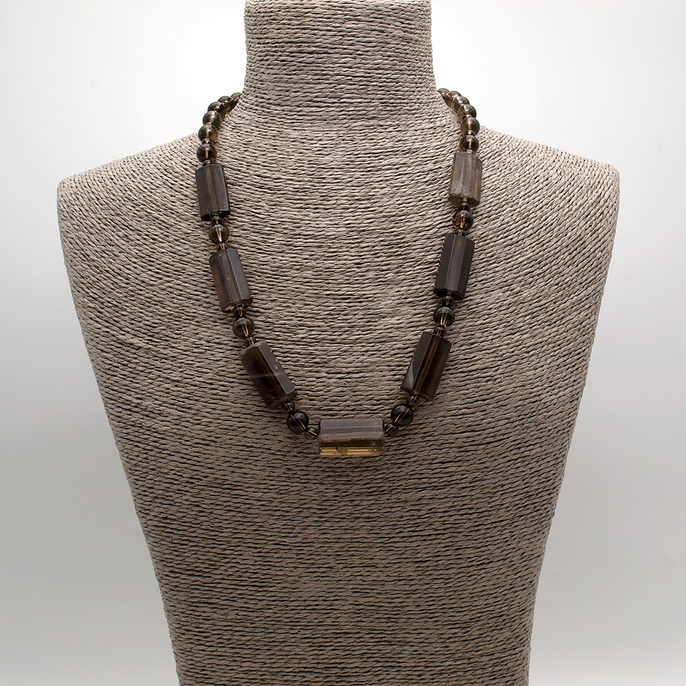 Фото товара бусы из раухтопаза прямоугольник грань