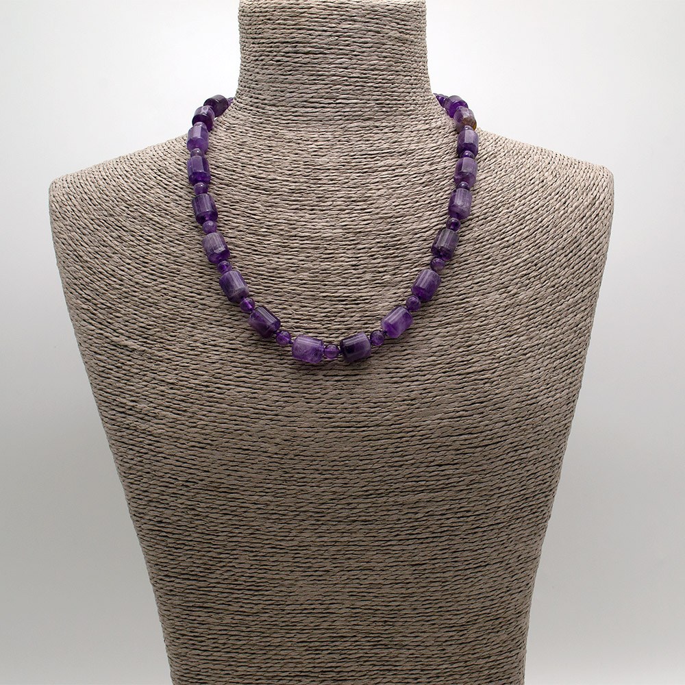 Фото товара бусы из аметиста цилиндр