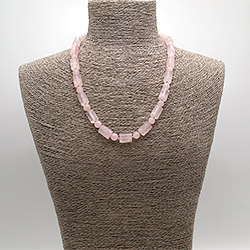 Бусы из розового кварца цилиндр грань