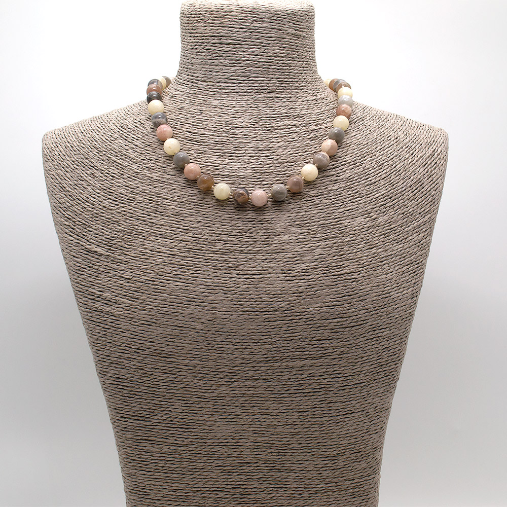 Фото товара бусы из лабрадора, адуляра, солнечного