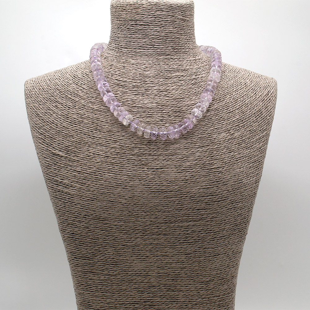 Фото товара бусы из аметиста лавандового разделитель