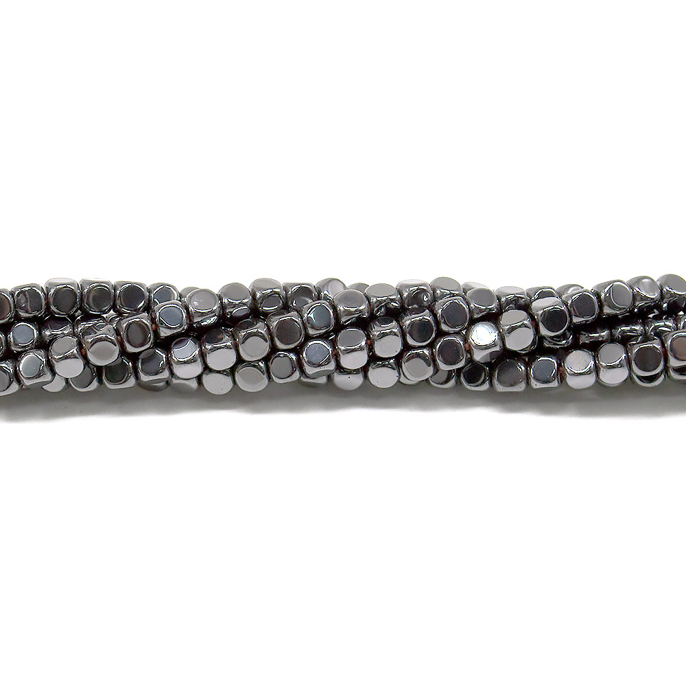 Гематит кубик закругленный 4*4 мм 