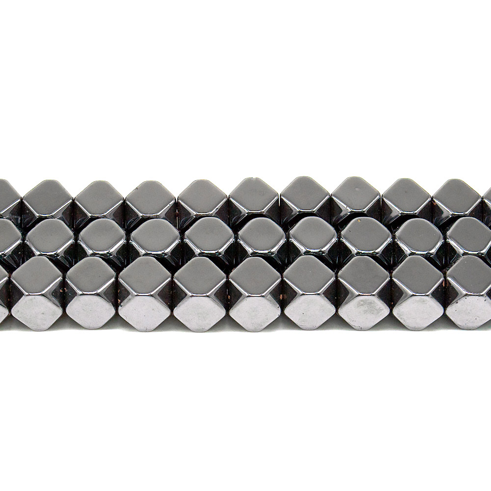 Фото товара гематит кубик скошенный 8*8 мм