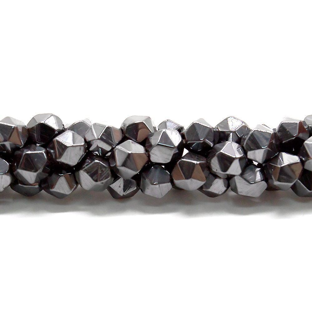 Фото товара гематит шар треугольная грань 8 мм 