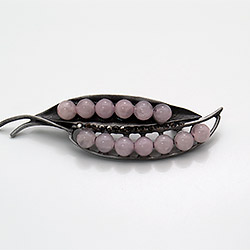 Брошь "Лепесток" розовый кварц со стразами