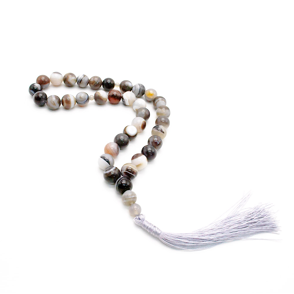 Фото товара четки из агата бразильского 12 мм 33 бусины