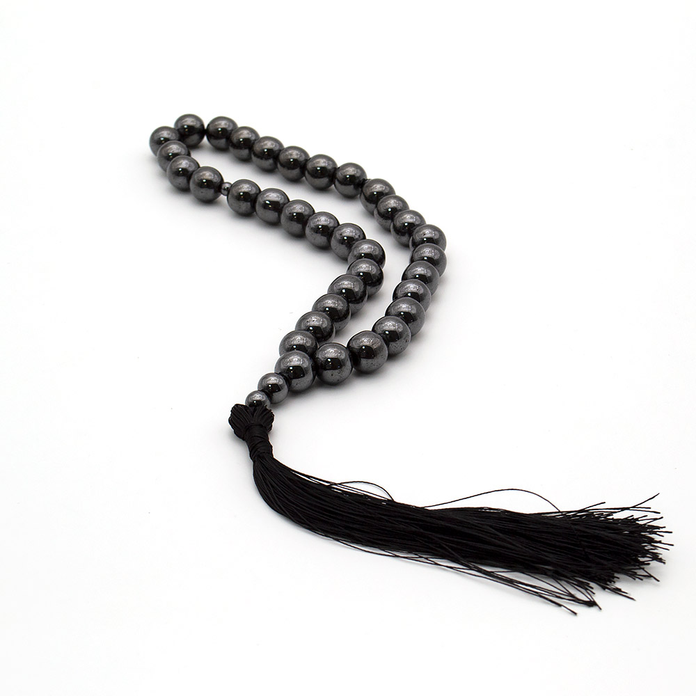 Фото товара четки из гематита 10 мм 33 бусины