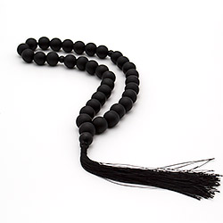 Четки из шунгита 10 мм 33 бусины