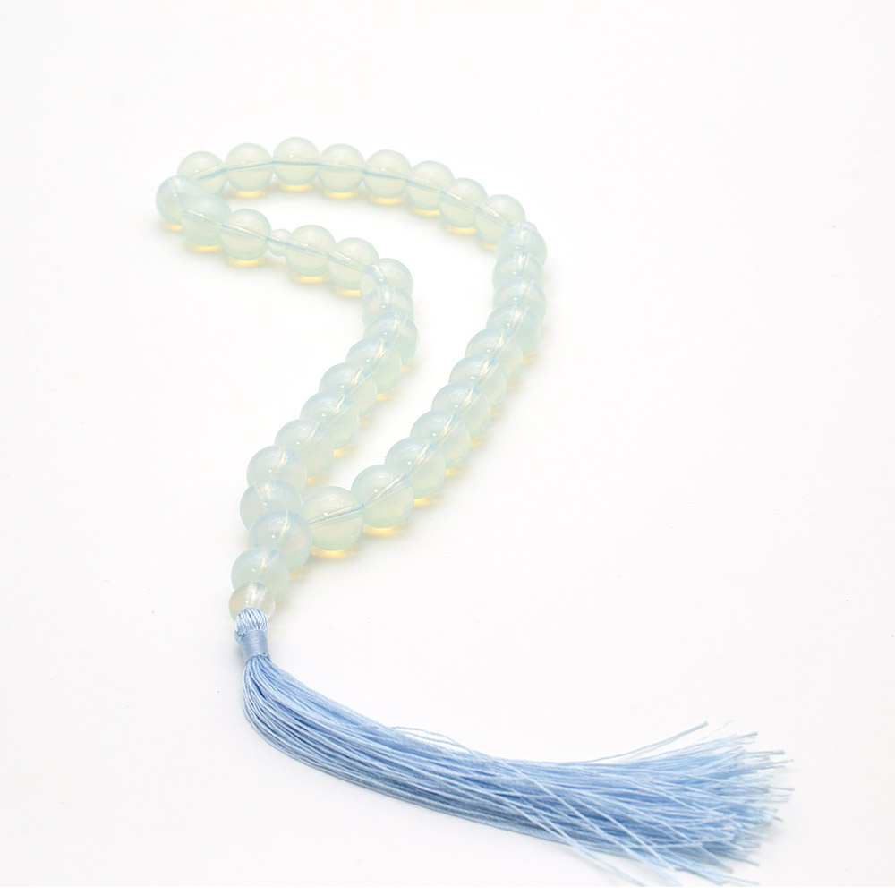 Фото товара четки из лунного камня имитации 12 мм 33 бусины