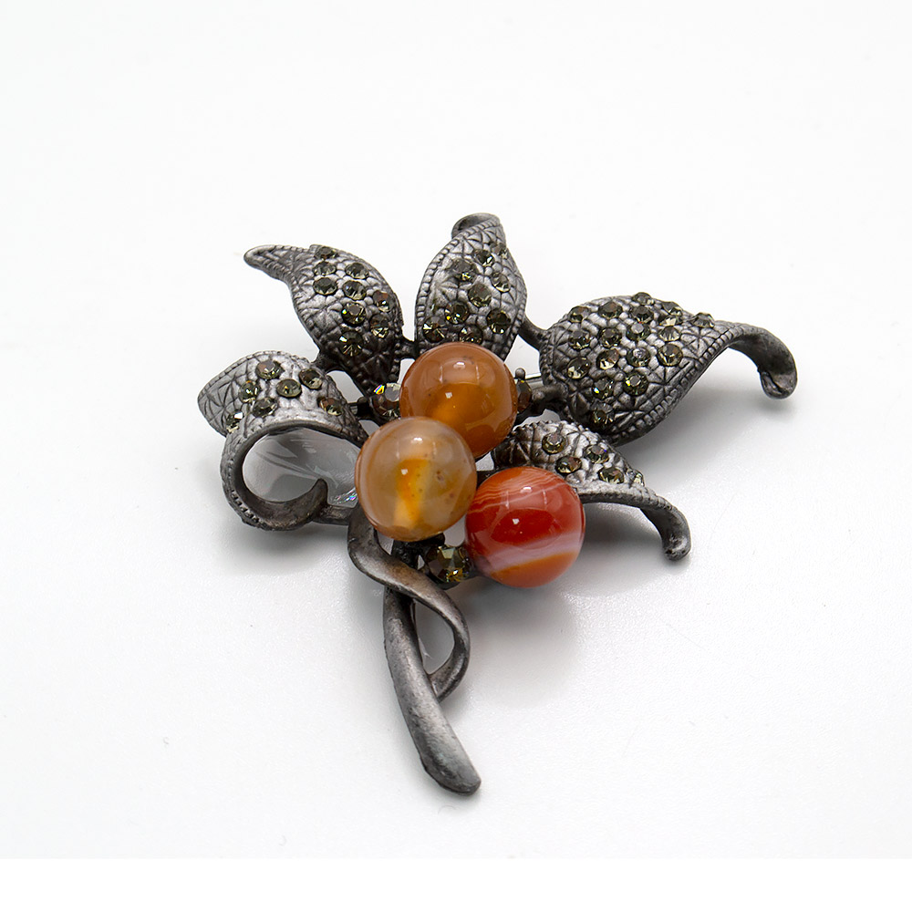 Фото товара брошь "букет" со стразами сердолик