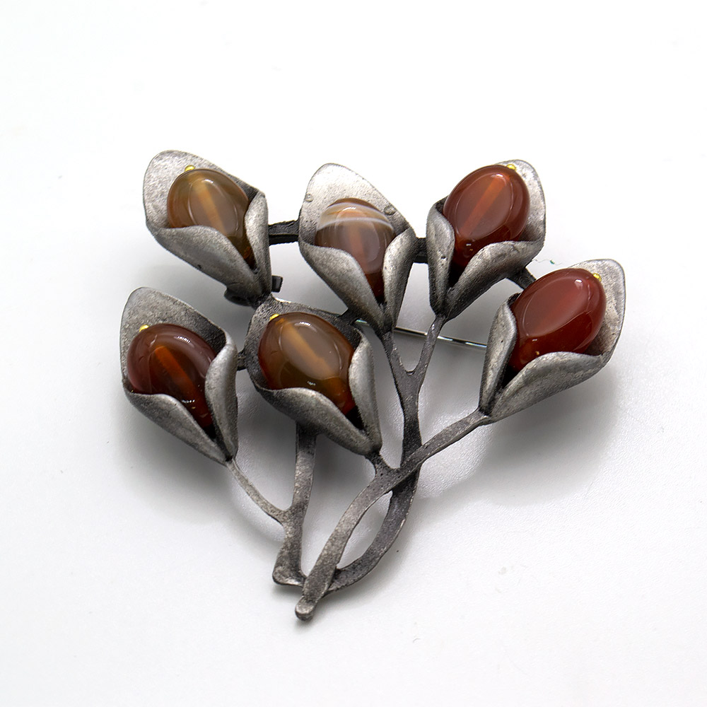 Фото товара брошь "ветка малая" сердолик