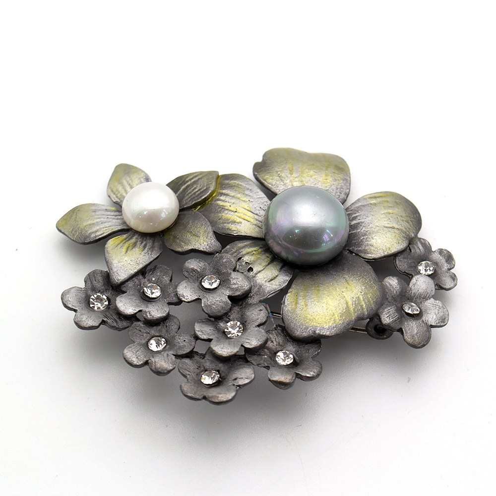 Фото товара брошь - подвеска "цветок малый" майорика