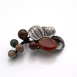 Брошь "Цветок" сердолик,яшма зеленая