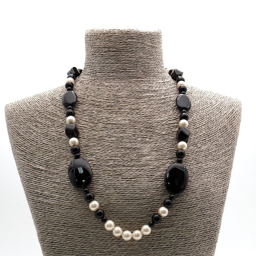 Фото товара бусы из агата черного, майорики