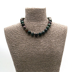 Бусы из яшмы зеленой шар граненый