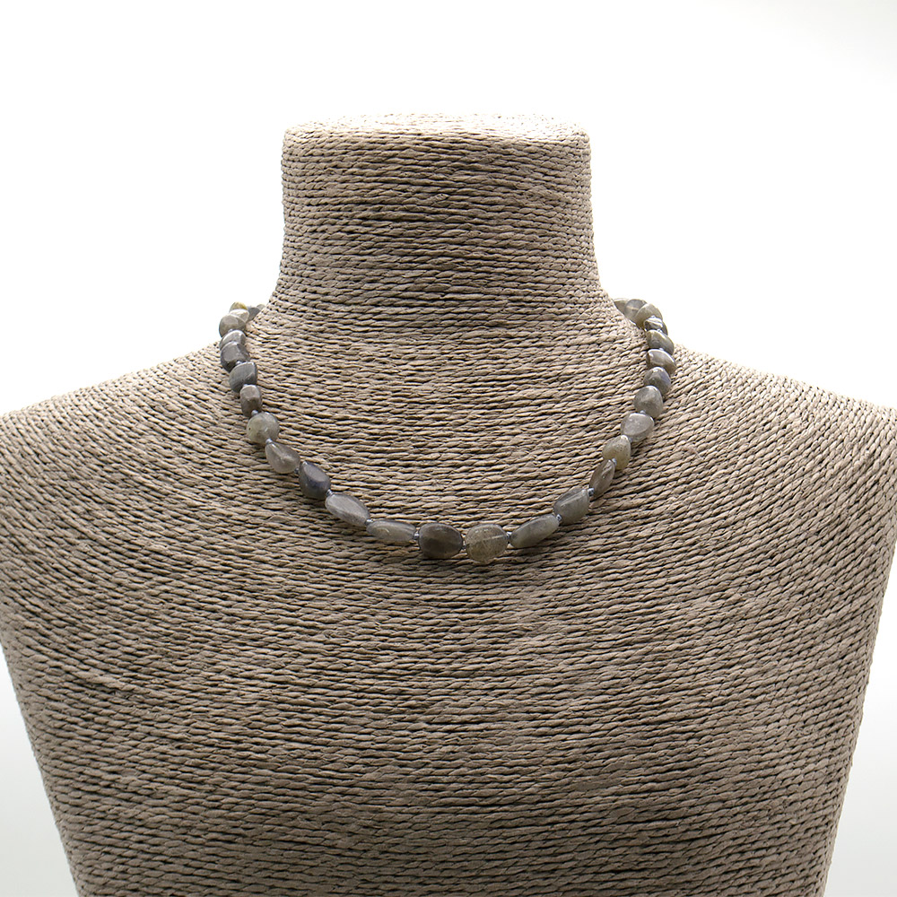 Фото товара бусы из лабрадора галтовки 12*8мм