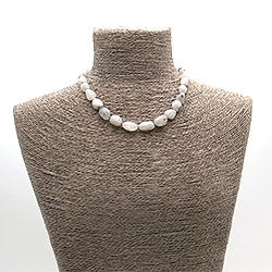 Фото товара бусы из адуляра галтовка 12*8 мм