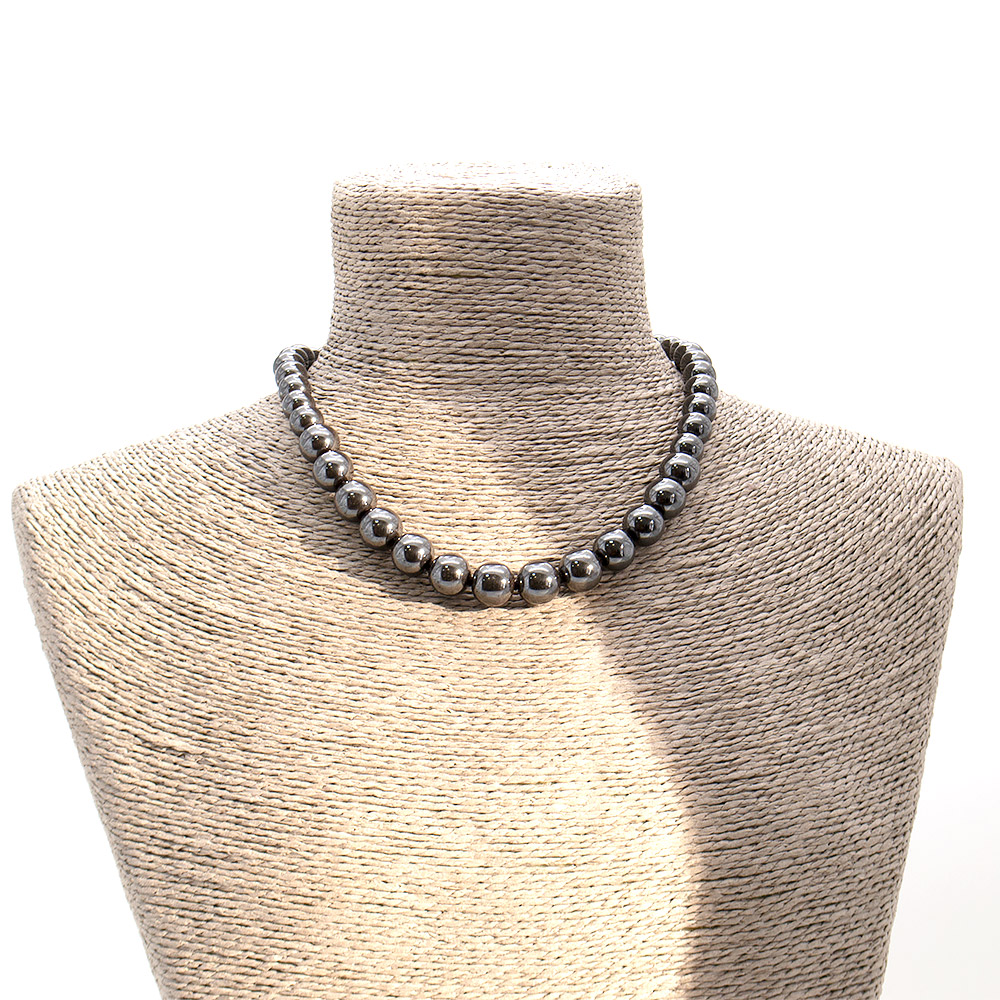 Фото товара бусы из гематита шар на увеличение