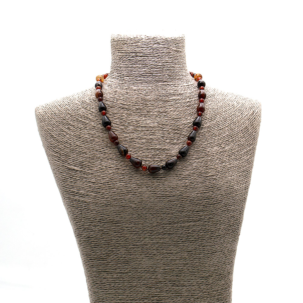 Фото товара бусы из агата цвет темный сердолик капля 14*10 мм