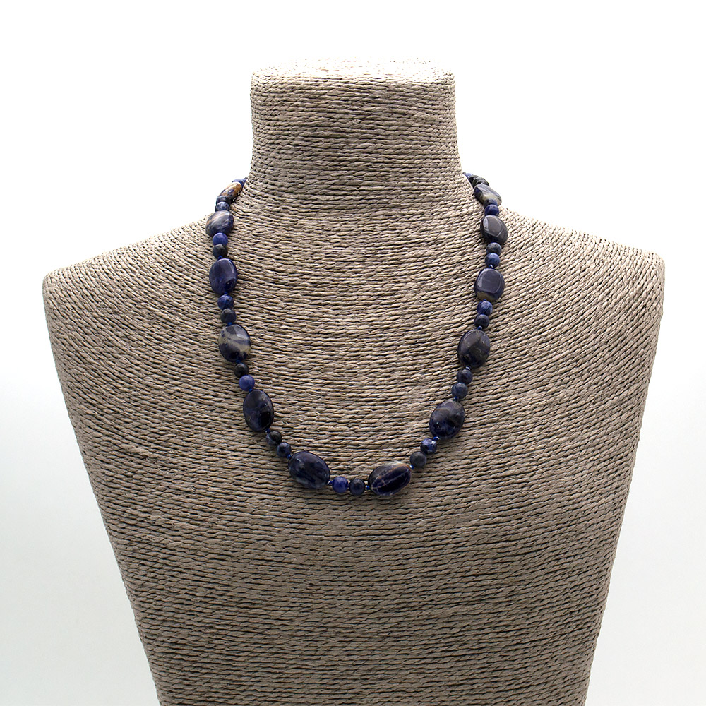 Фото товара бусы из содалита темного таблетка