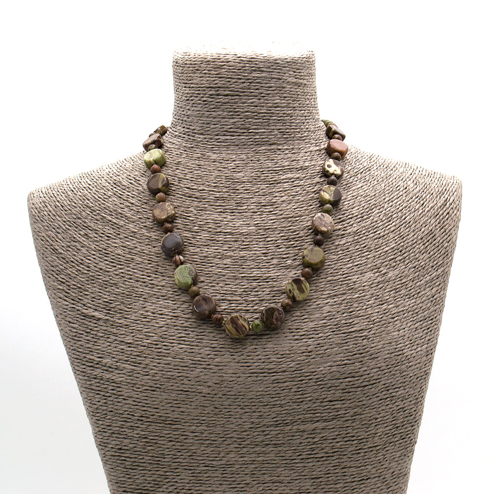 Фото товара бусы из яшмы пейзажной таблетка круглая