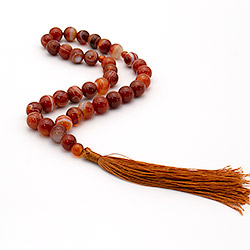 Фото товара четки из агата рыже-розового 12 мм 33 бусины