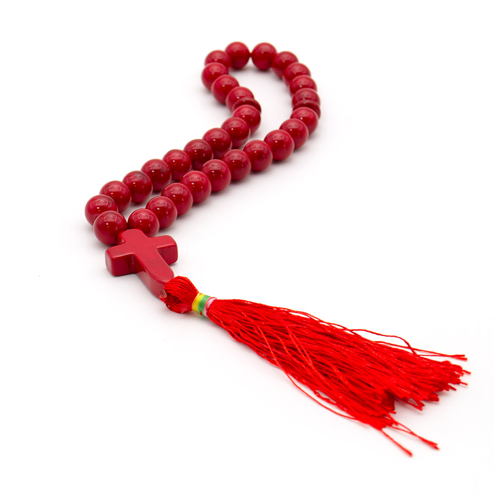 Фото товара четки с крестом из коралла имитации 10 мм 30 бусин