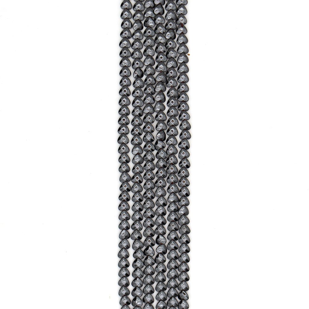 Фото товара гематит сердце грань 8*8 мм