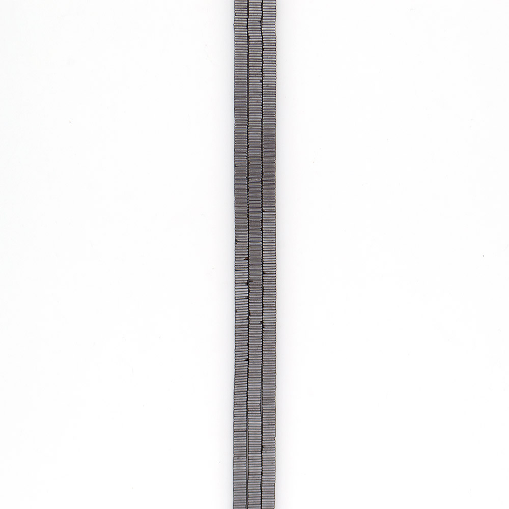 Фото товара гематит разделитель пластина 6*6*1 мм