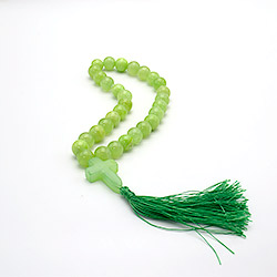 Фото товара четки с крестом из оникса зеленого 12 мм 30 бусин