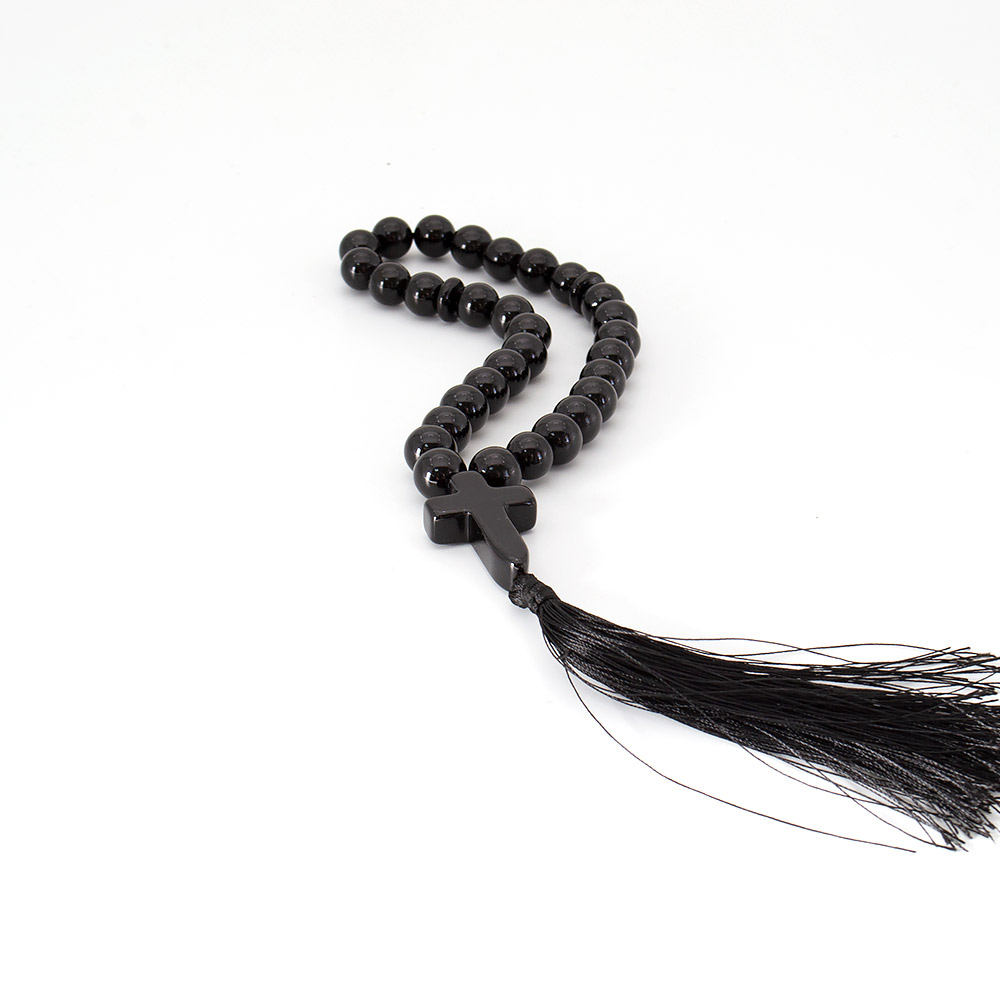 Фото товара четки с крестом из агата черного имитации 10 мм 30 бусин