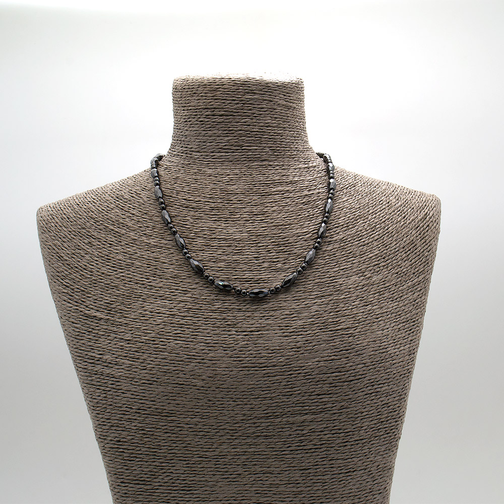 Фото товара бусы из гематита рис 8*6 мм грань