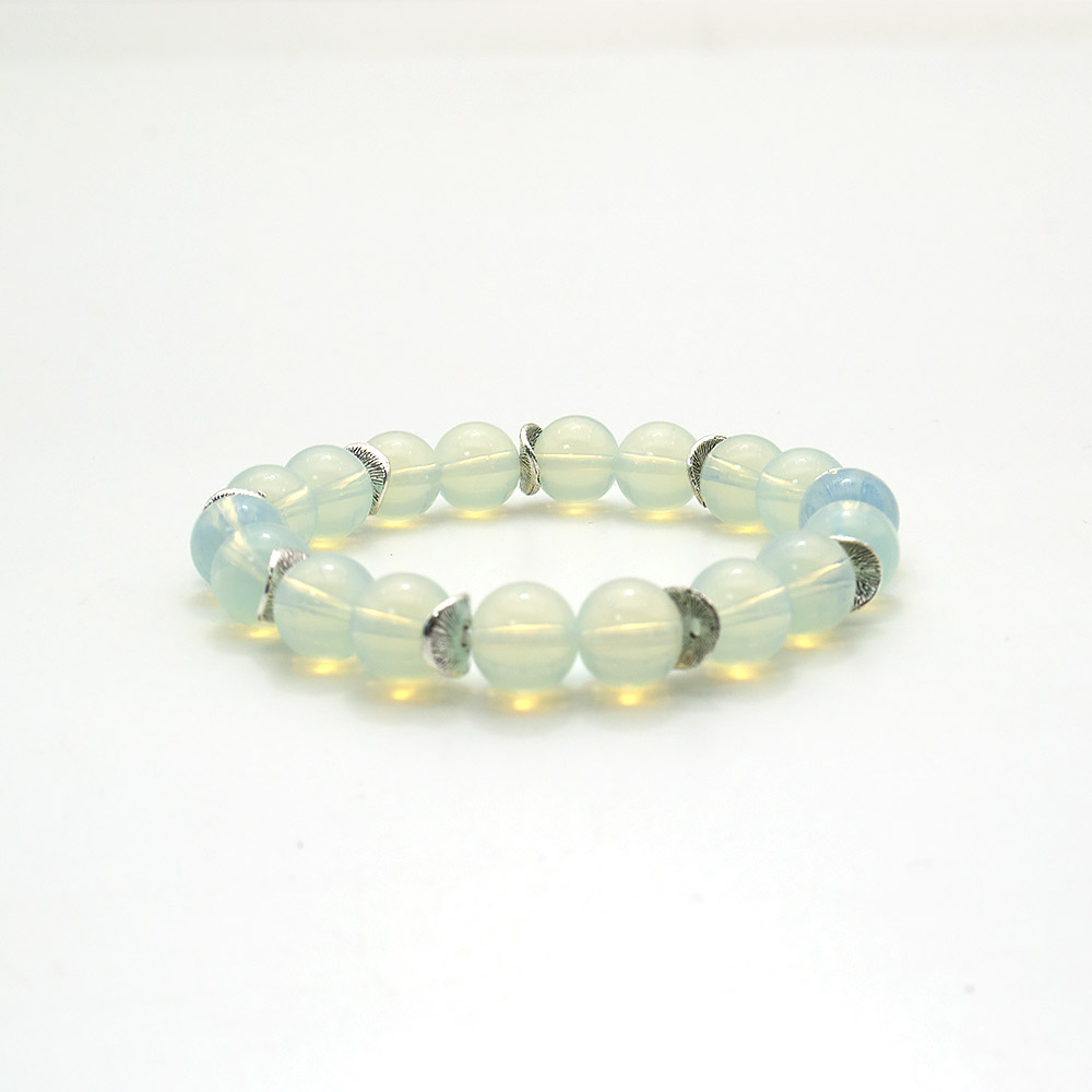 Браслет из лунного имитации 10 мм с фурнитурой "волна"