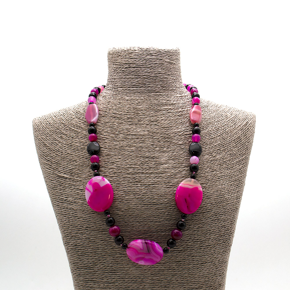 Фото товара бусы из агата цвет фуксия светлая таблетка овальная