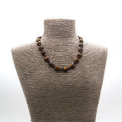 Бусы из тигрового глаза квадрат