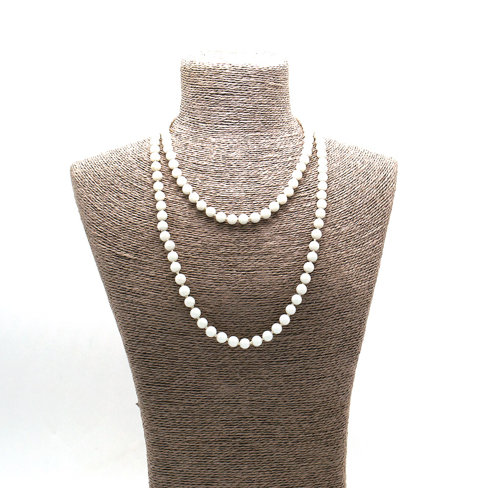 Фото товара бусы из кахолонга белого шар 