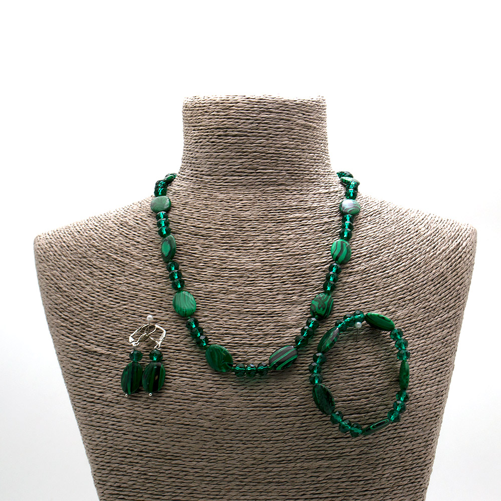 Фото товара бусы,браслет,серьги из малахита имитации с цирконом овал