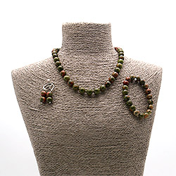 Бусы,браслет,серьги из яшмы унакит шар