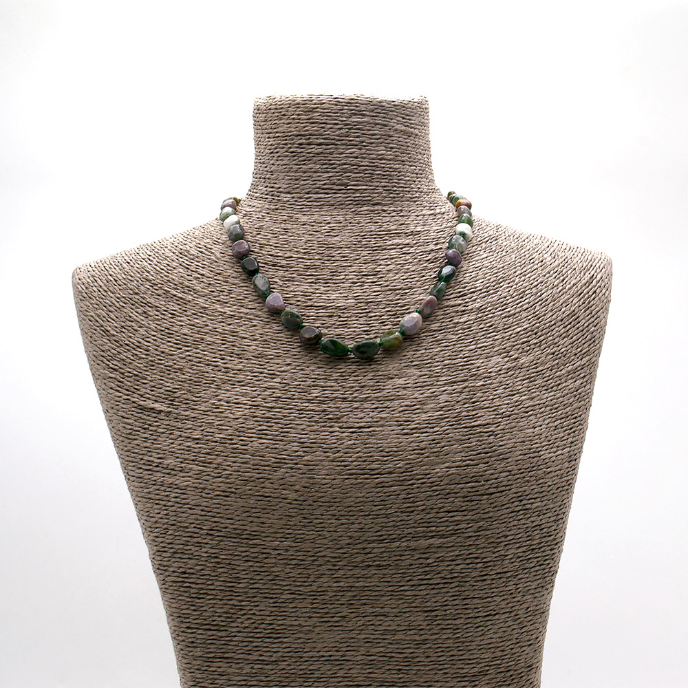 Фото товара бусы из яшмы,агата,халцедона галтовка 8*10 мм