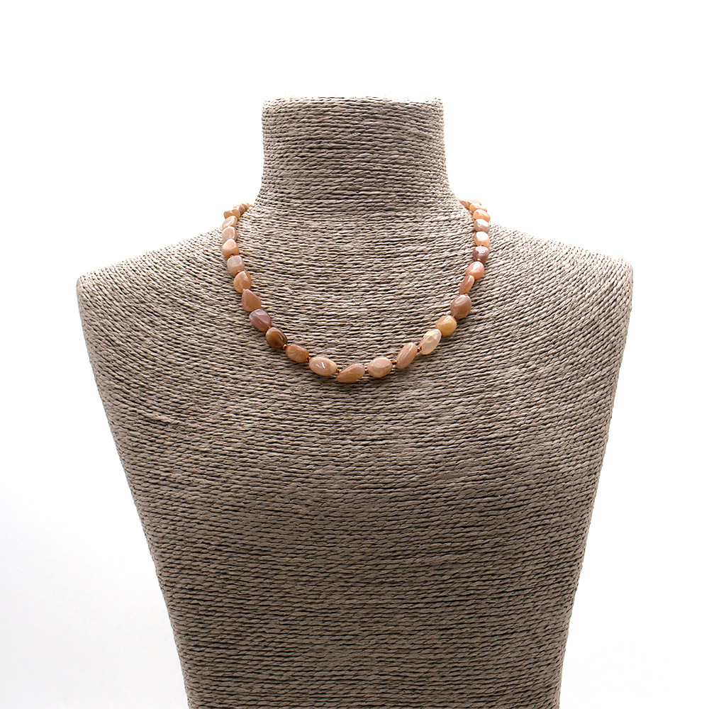 Фото товара бусы из солнечного камня галтовка 10*8 мм