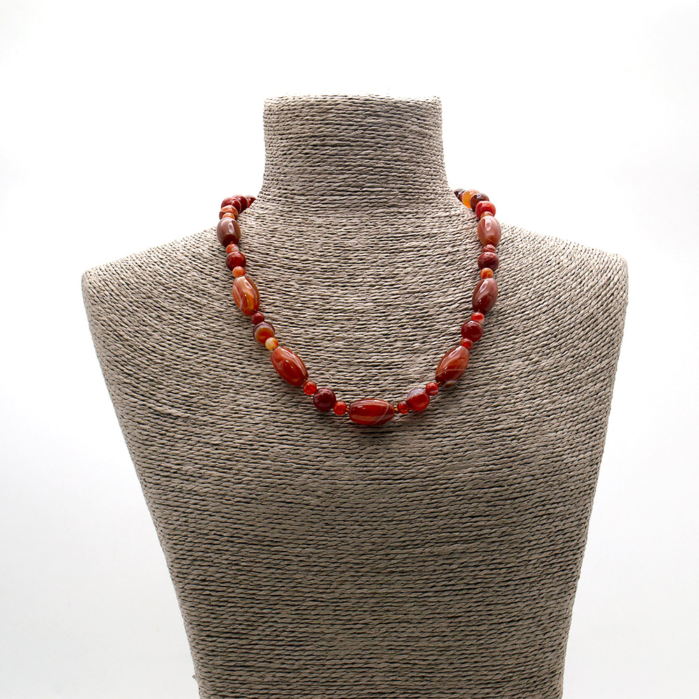 Фото товара бусы из сердолика светлого бочата