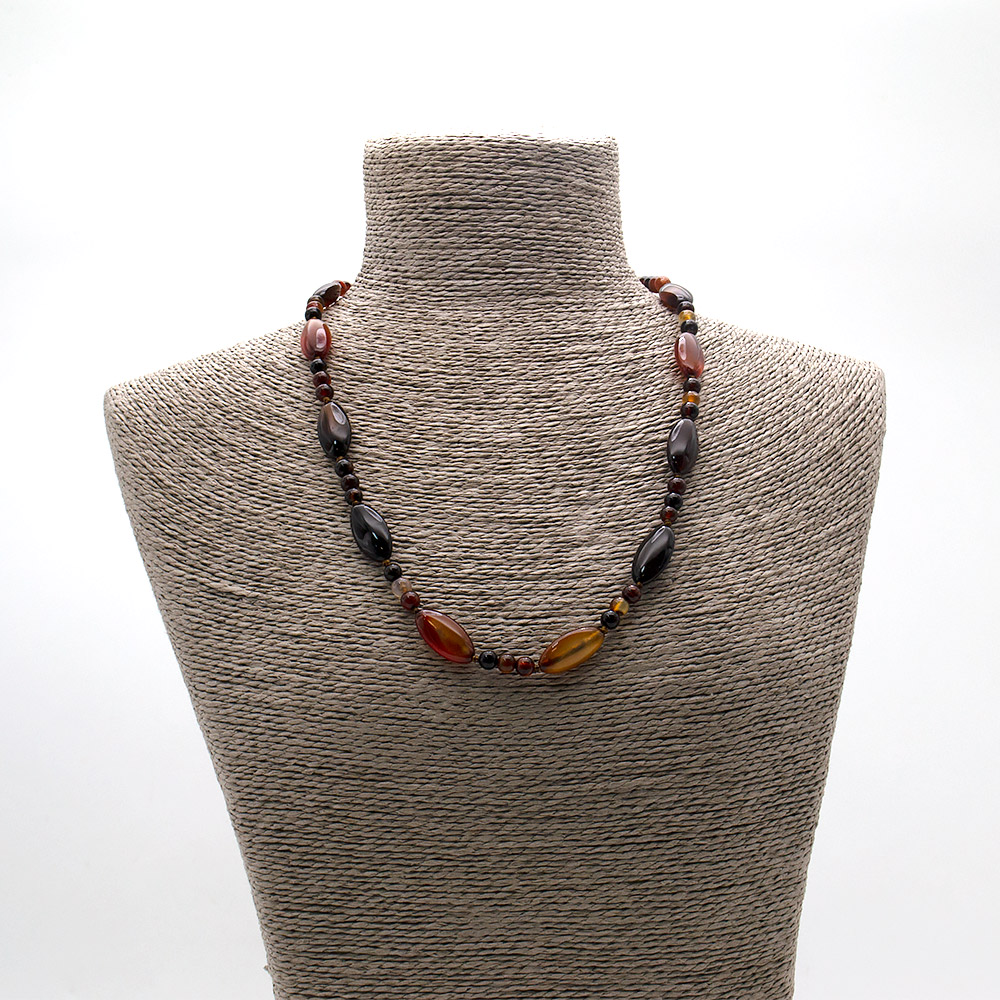 Фото товара бусы из сердолика темного таблетка овал