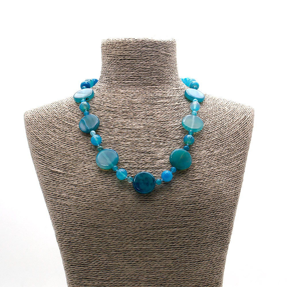 Фото товара бусы из агата тонированного голубого таблетка круглая 25 мм