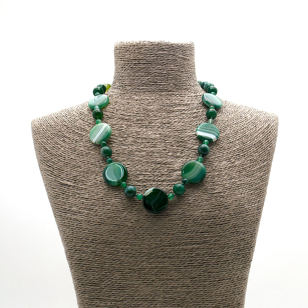 Фото товара бусы из агата тонированного зеленого таблетка круглая 25 мм