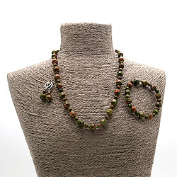 Бусы,браслет,серьги из яшмы унакит биконус