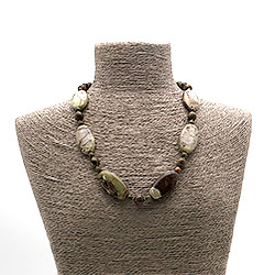 Бусы из яшмы пейзажной таблетка овальная