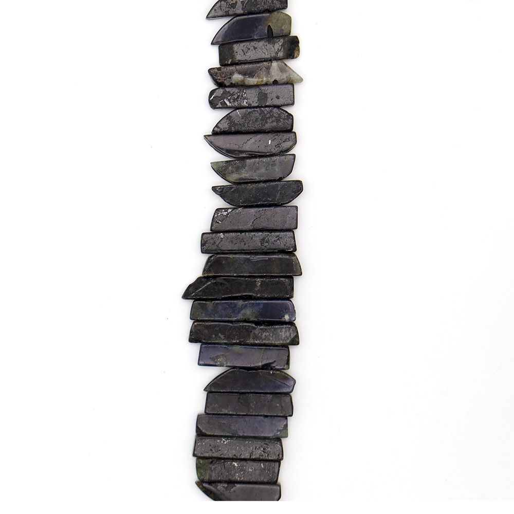 Фото товара черный турмалин пластины на увеличение от 32*10 до 52*10 мм