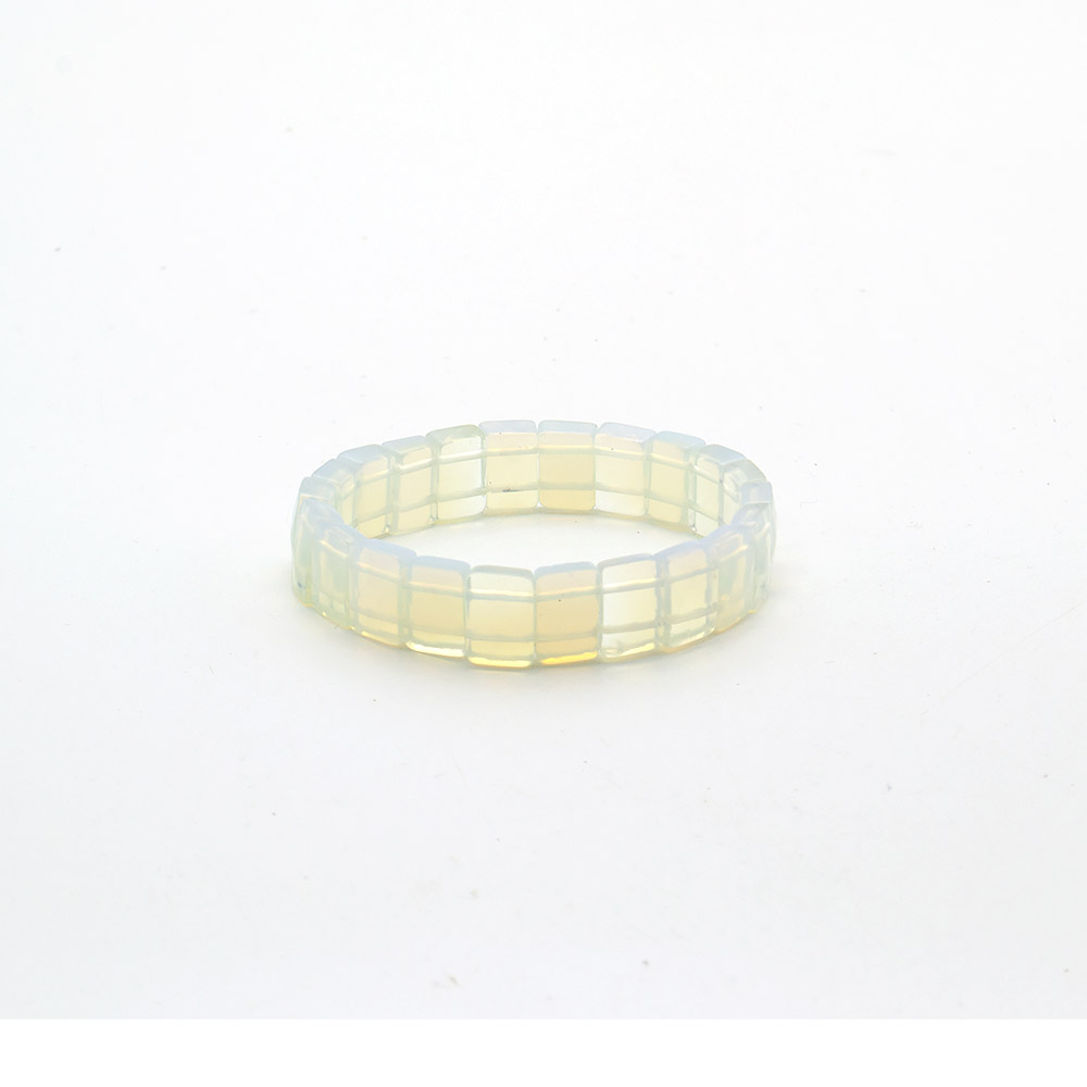 Фото товара браслет из лунного имитации 12*9 мм грань