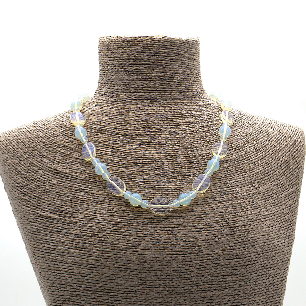 Фото товара бусы из лунного камня имитации таблетка овальная